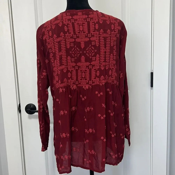 Johnny Was Women’s Burgundy Embroidered Long Sleeve Relaxed Top size XS - Picture 2 of 11